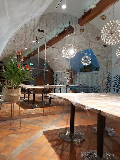 lustra szkło oprawa obrazów